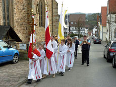 1. Heilige Kommunion in St. Crescentius (Foto: Karl-Franz Thiede)